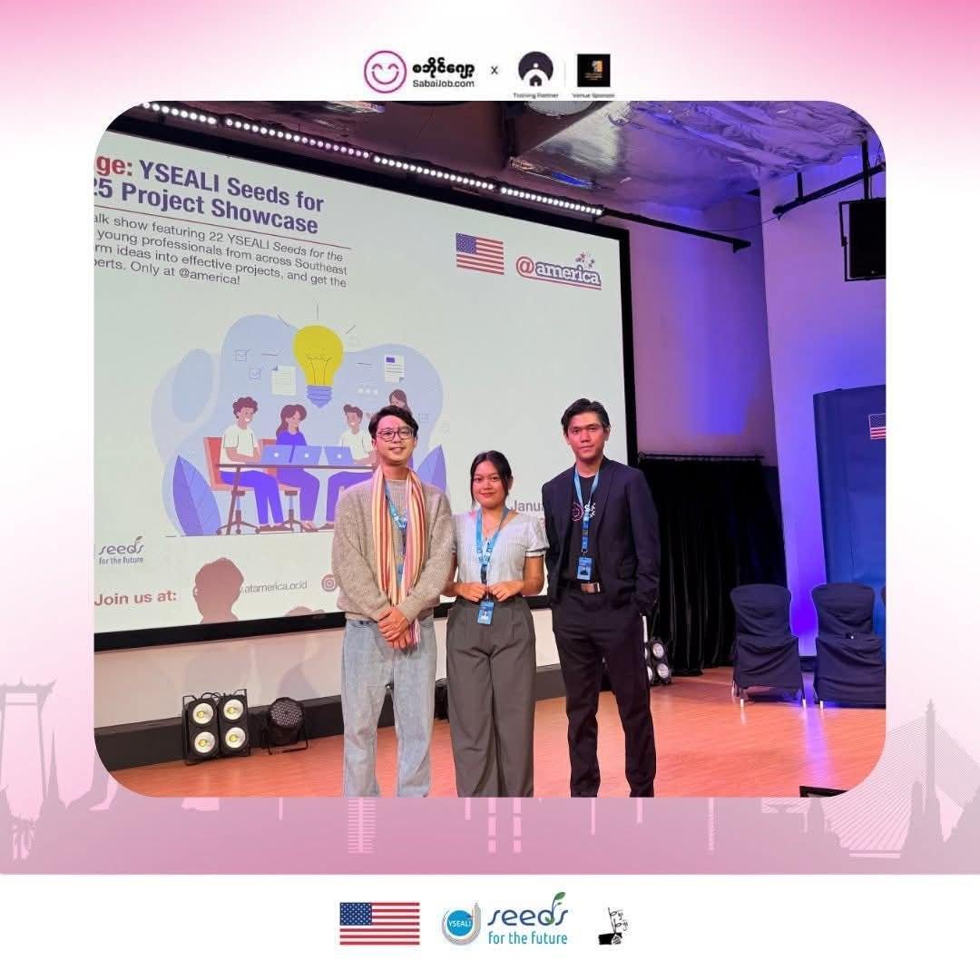 Sabai Job team at YSEALI Seeds Showcase in Jakarta